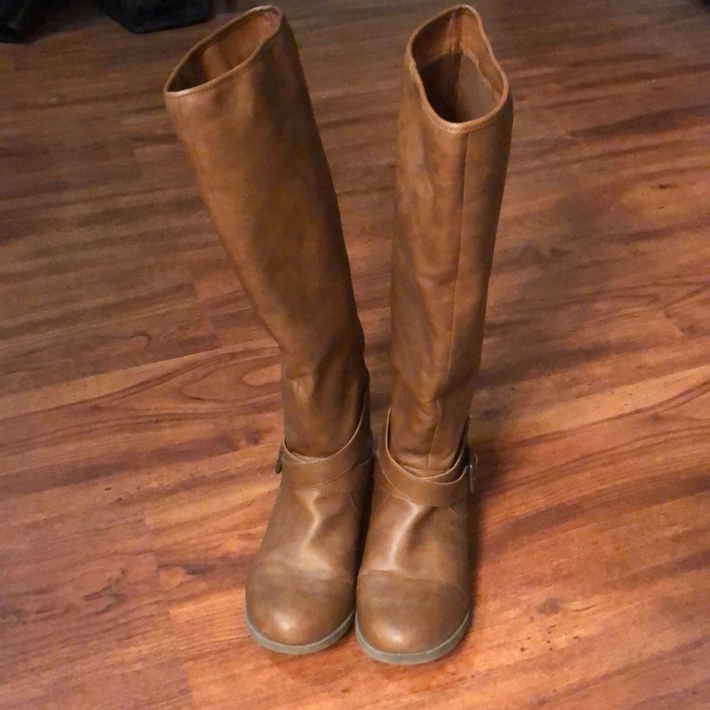 Light brown high boots